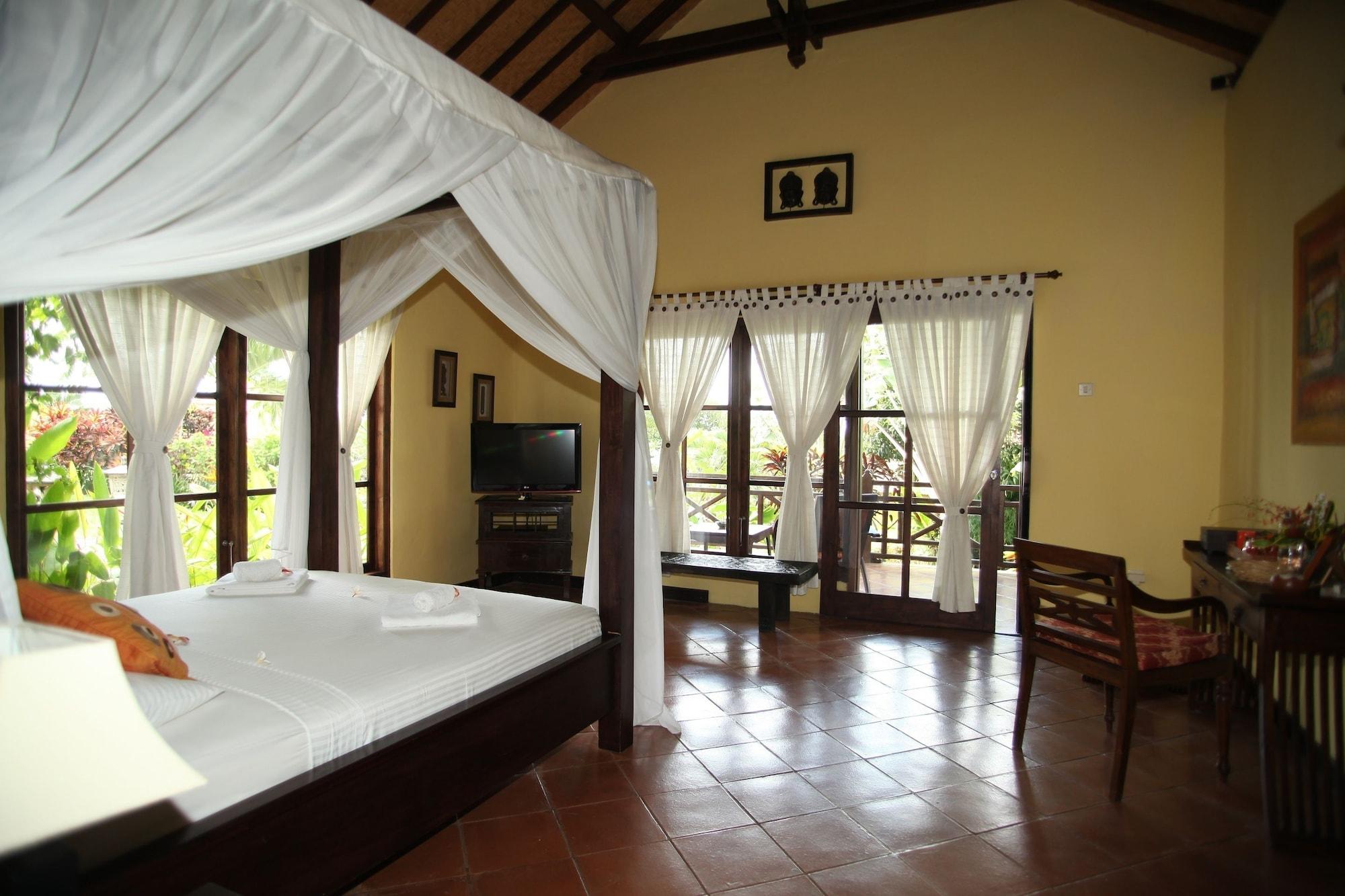 Puri Mangga Sea View Resort And Spa Lovina Exterior foto
