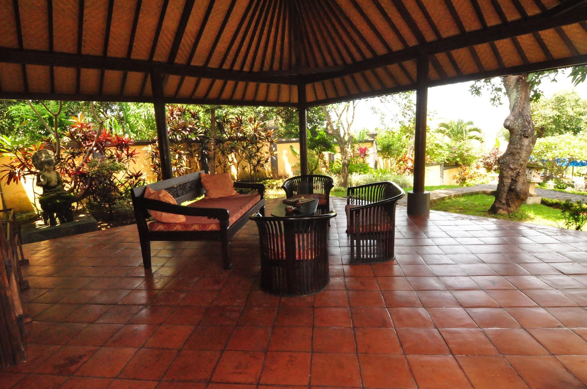 Puri Mangga Sea View Resort And Spa Lovina Exterior foto