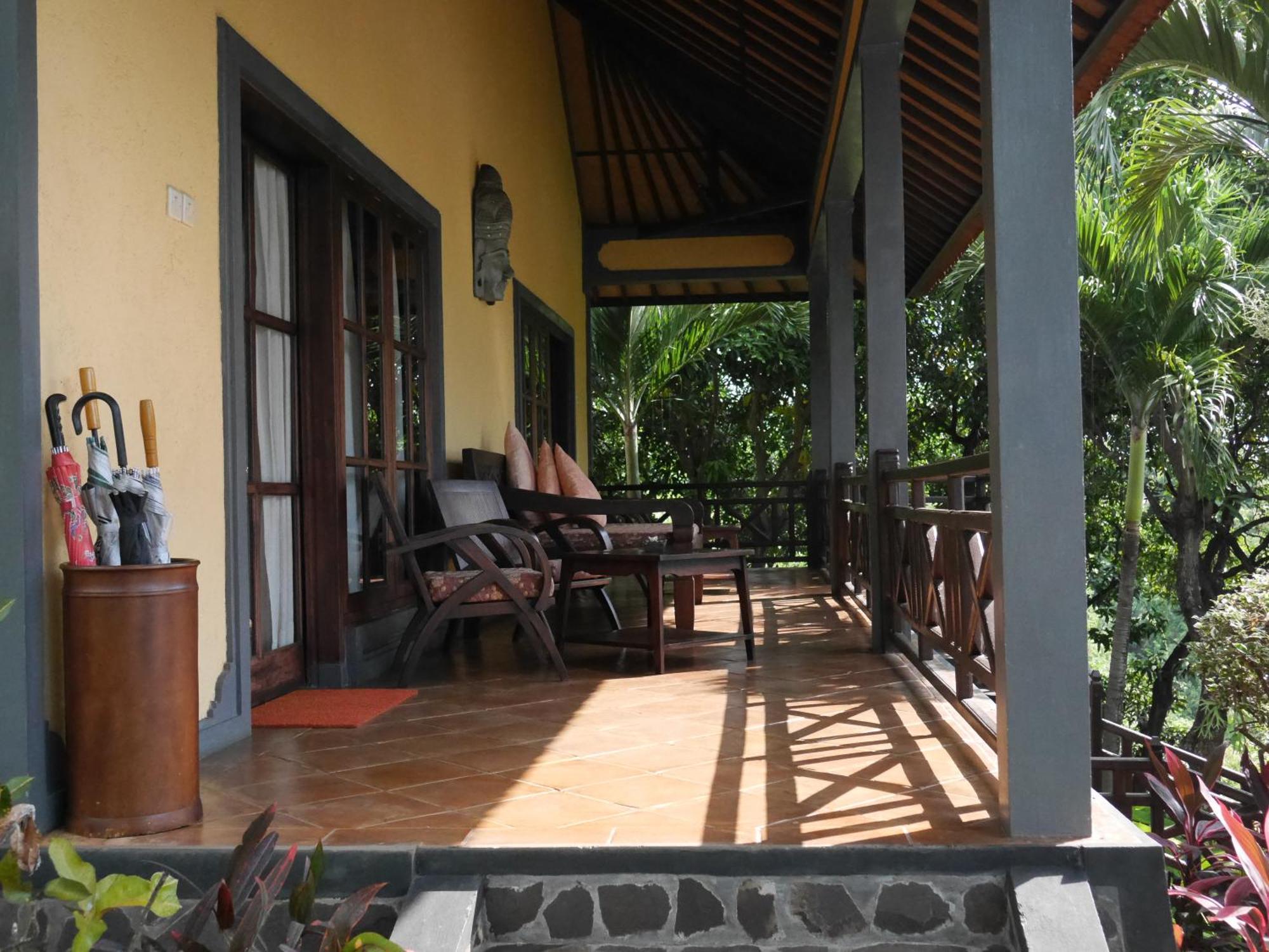 Puri Mangga Sea View Resort And Spa Lovina Exterior foto