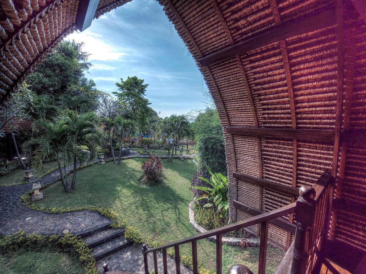 Puri Mangga Sea View Resort And Spa Lovina Exterior foto